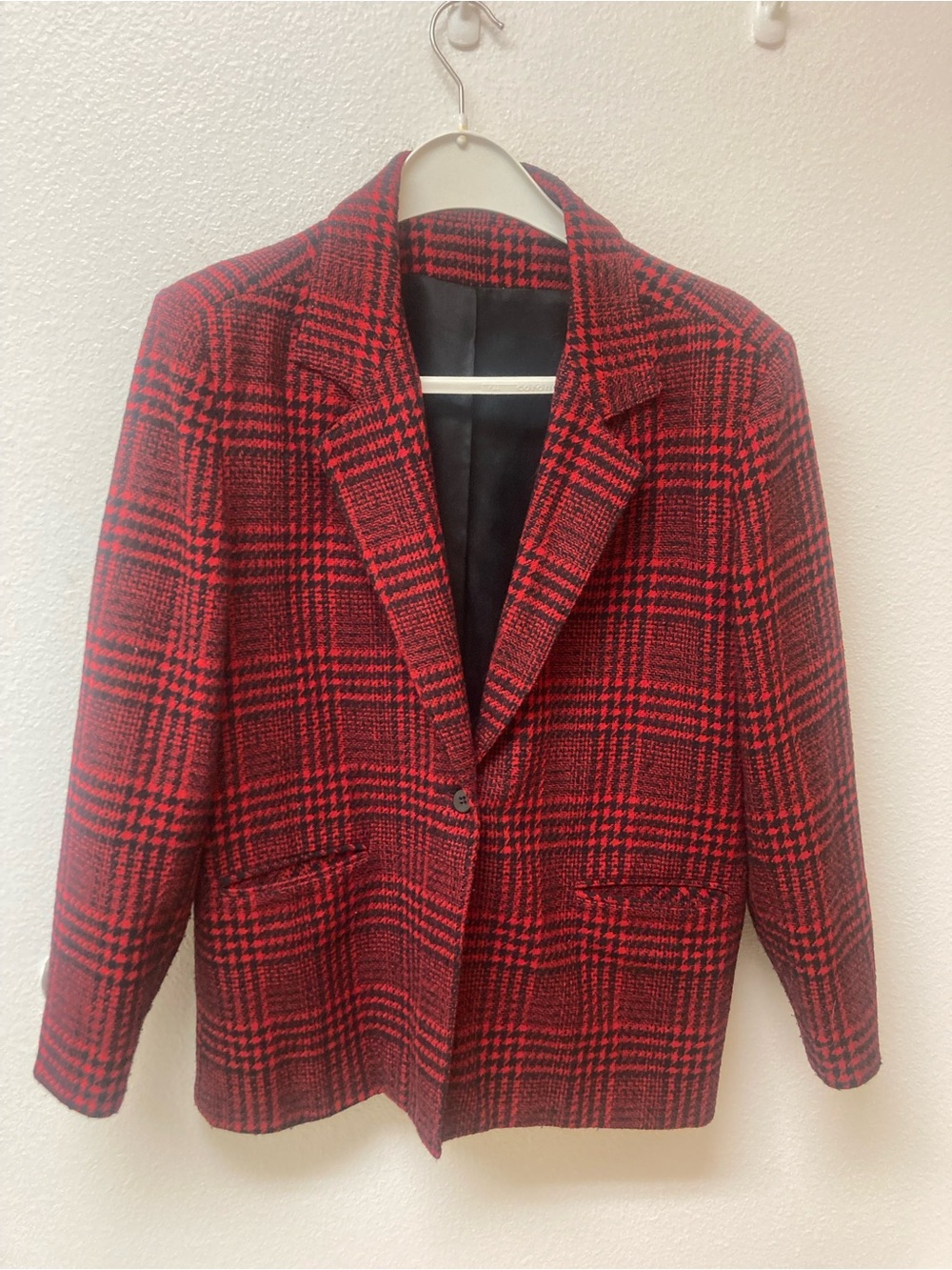 PRESTIGE OF BOSTON Red and Black Plaid Academia Old Money Wool Blend Blazer (12)